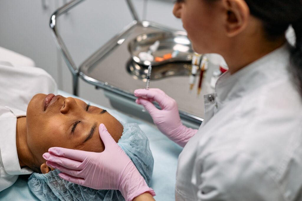 Infiltración de polinucleótidos en consulta médica
